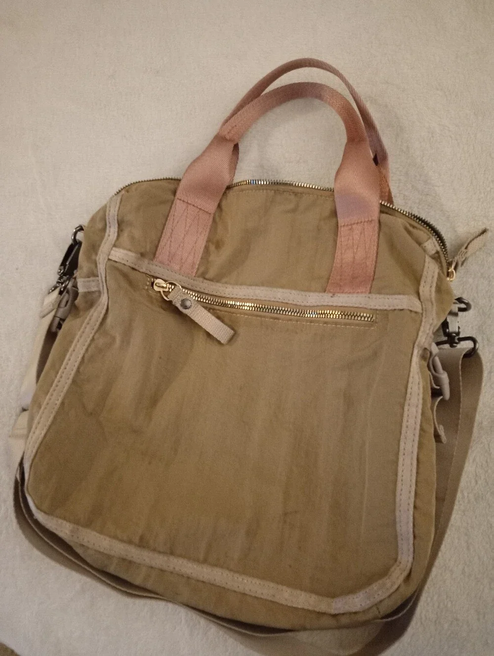 George Gina and Lucy Bag